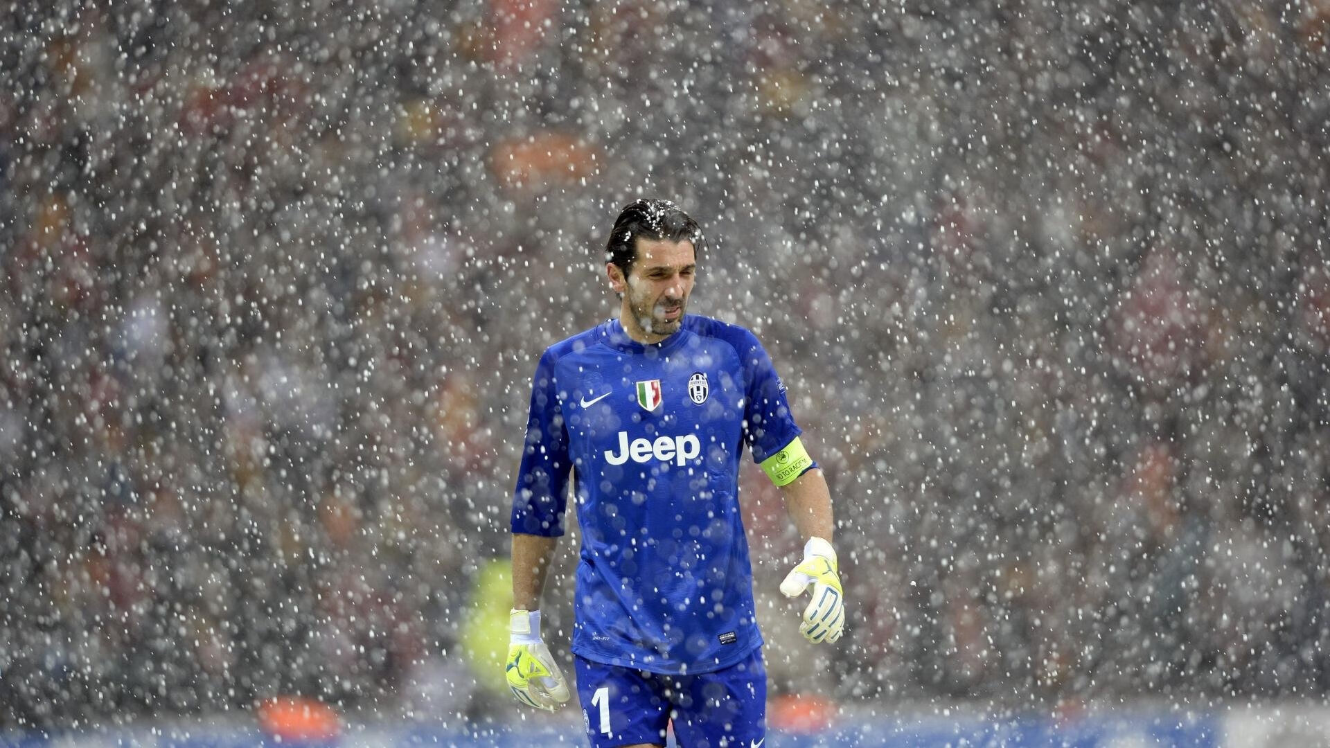 九游平台官网-《PUBGMobile》极限操控全球总决赛，极致操作点燃全场！